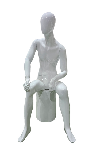 Maniqui hombre blanco sentado